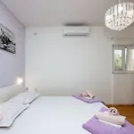 By The Sea - 10268 아파트 로고즈니차