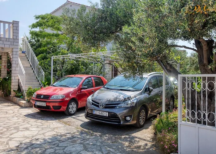 Apartment By The Sea - 10268 Rogoznica (Sibenik-Knin)