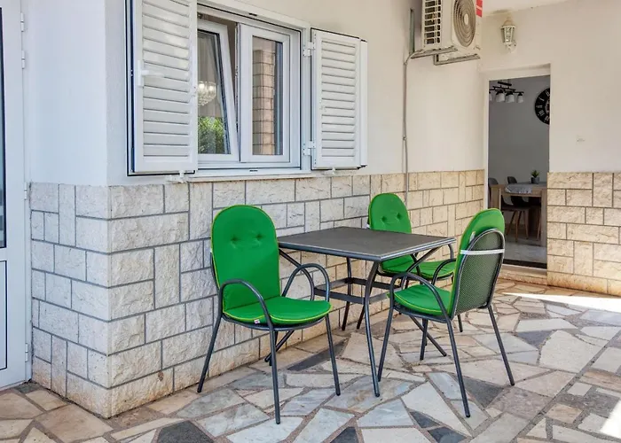 Apartamento By The Sea - 10268